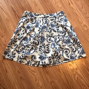 Printed paisley blue and white skirt with pockets